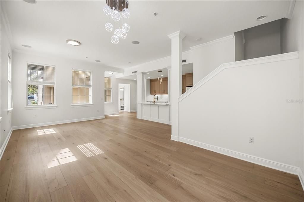 出租: $4,500 (3 贝兹, 2 浴室, 1894 平方英尺)