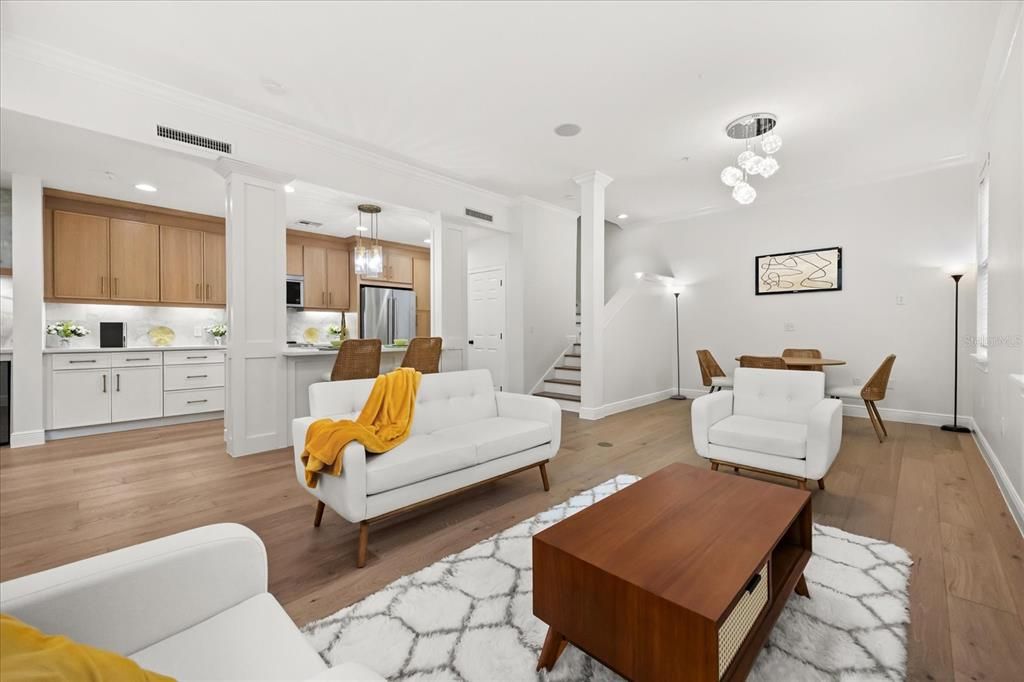 出租: $4,500 (3 贝兹, 2 浴室, 1894 平方英尺)