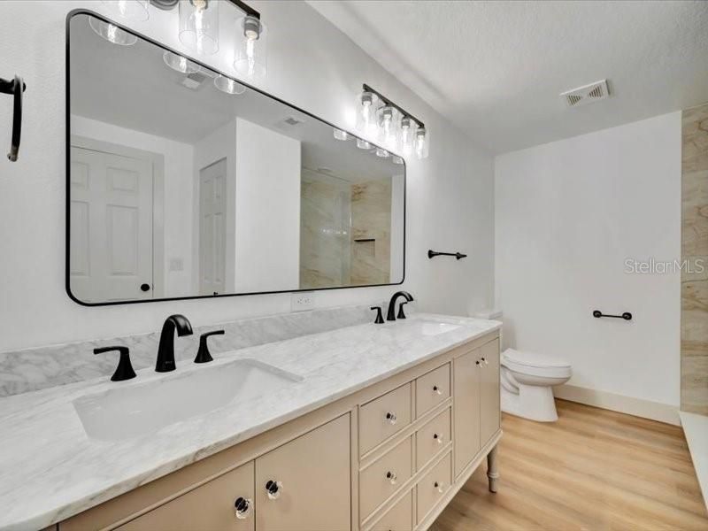 На продажу: $424,900 (3 спален, 2 ванн, 1500 Квадратных фут)