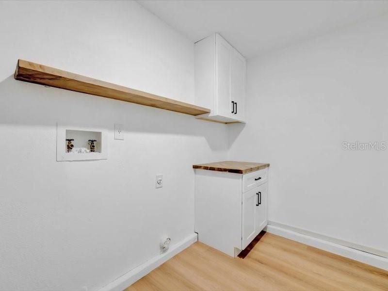 На продажу: $424,900 (3 спален, 2 ванн, 1500 Квадратных фут)