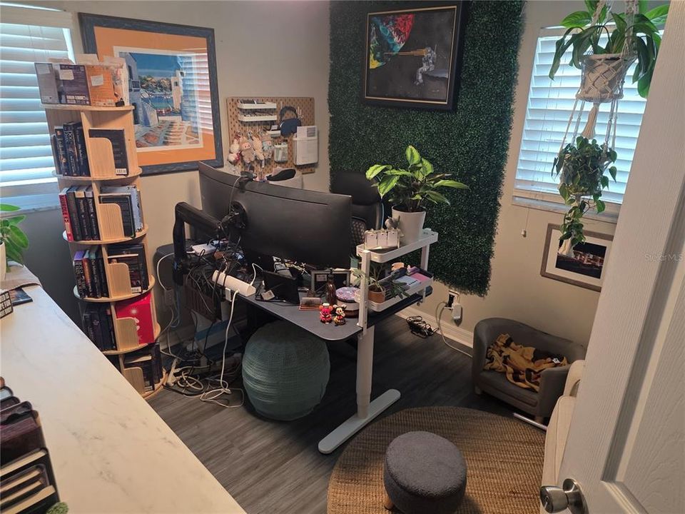 出租: $3,250 (3 贝兹, 2 浴室, 1242 平方英尺)