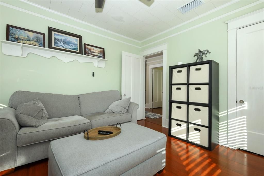 For Sale: $575,000 (4 beds, 2 baths, 2624 Square Feet)