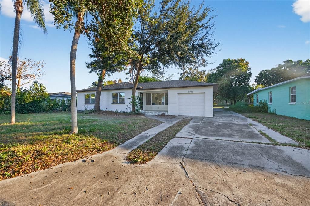 На продажу: $399,000 (2 спален, 1 ванн, 1105 Квадратных фут)