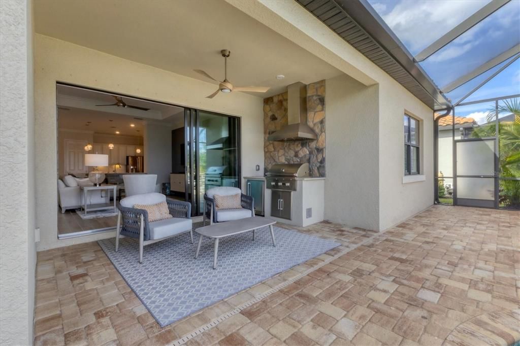 待售: $936,500 (4 贝兹, 3 浴室, 2231 平方英尺)