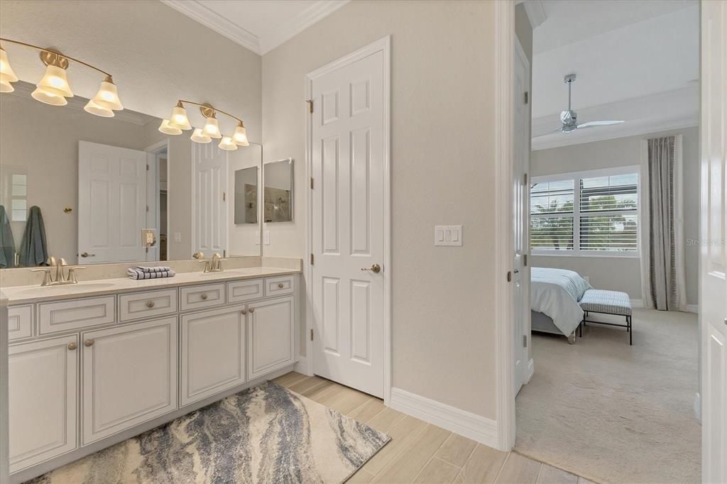 待售: $936,500 (4 贝兹, 3 浴室, 2231 平方英尺)