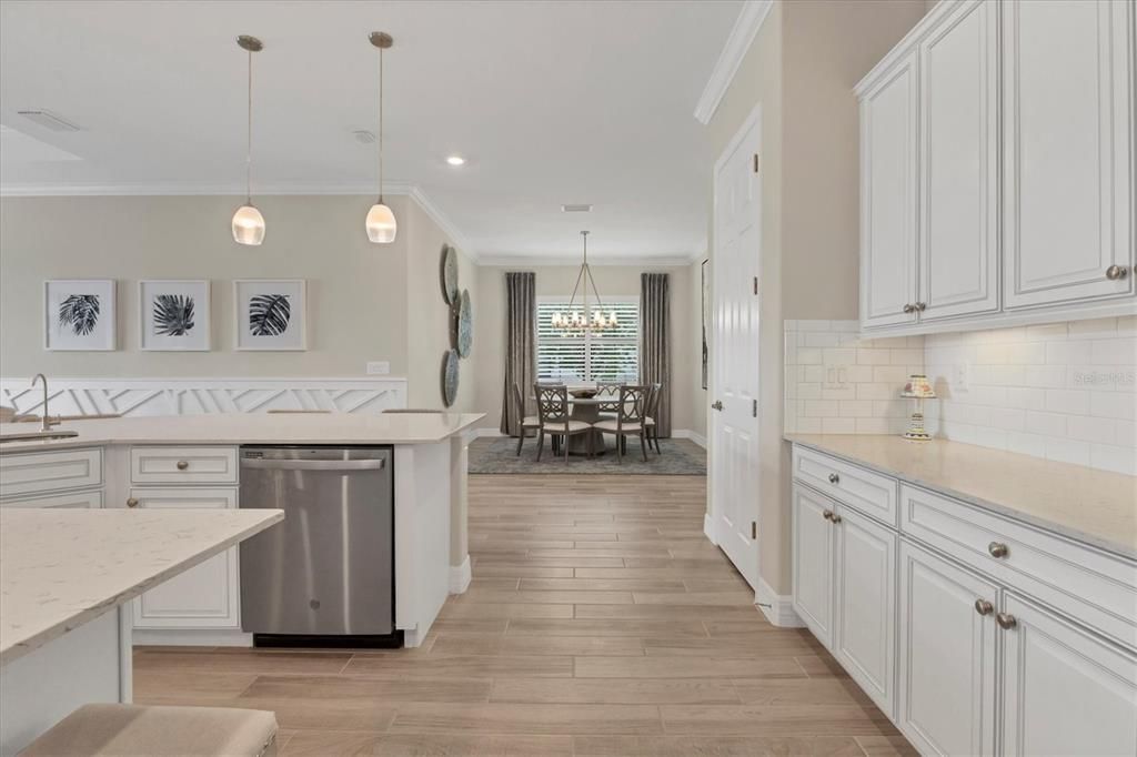 待售: $936,500 (4 贝兹, 3 浴室, 2231 平方英尺)