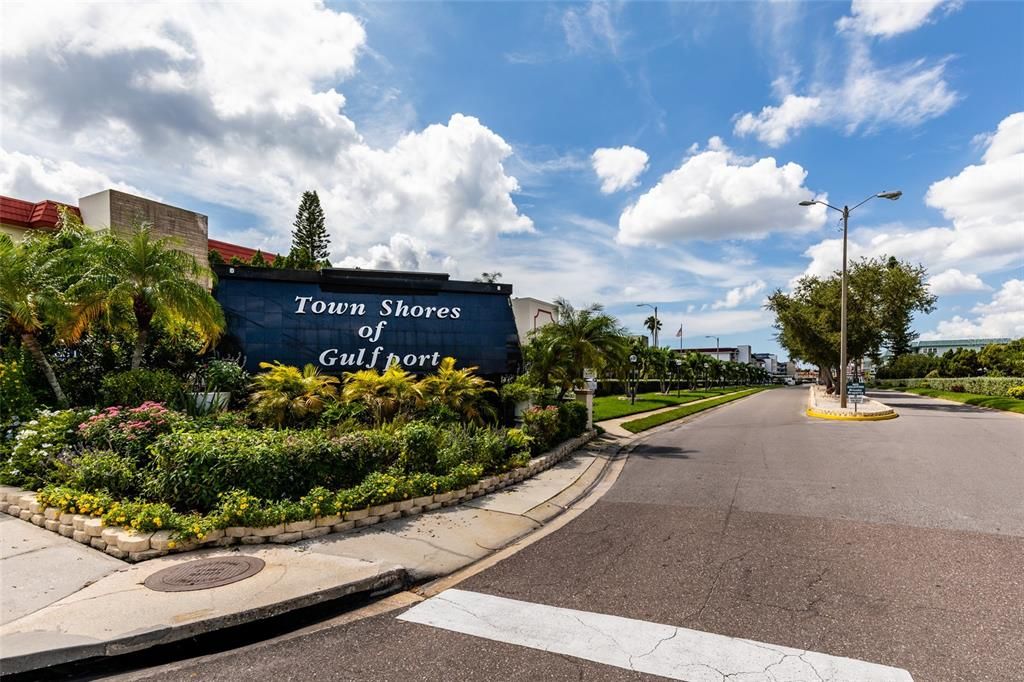 待售: $279,900 (2 贝兹, 2 浴室, 1250 平方英尺)