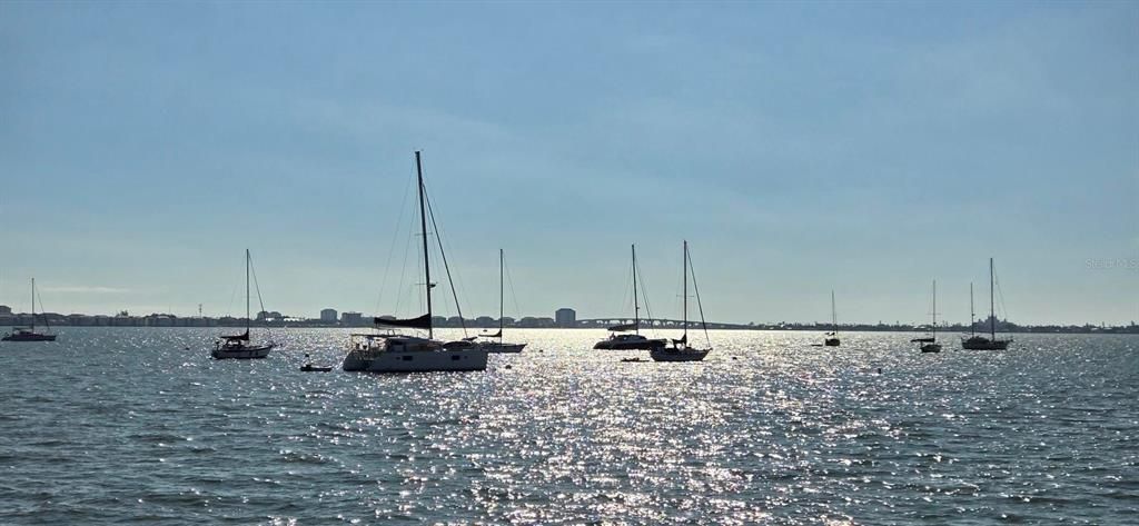 待售: $279,900 (2 贝兹, 2 浴室, 1250 平方英尺)