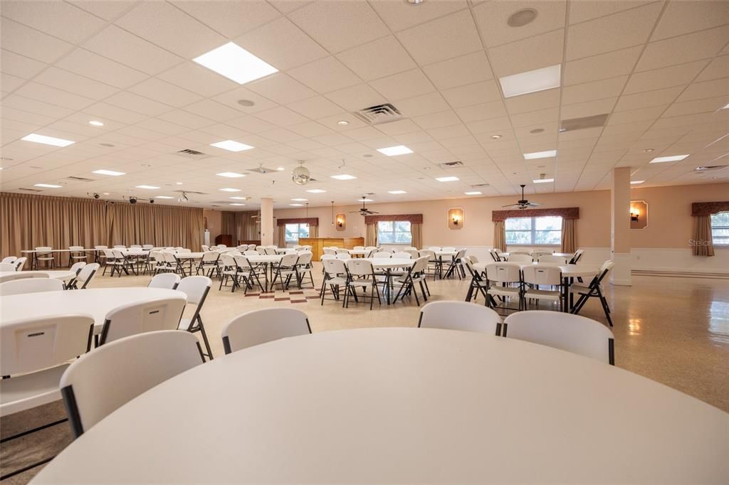 待售: $279,900 (2 贝兹, 2 浴室, 1250 平方英尺)