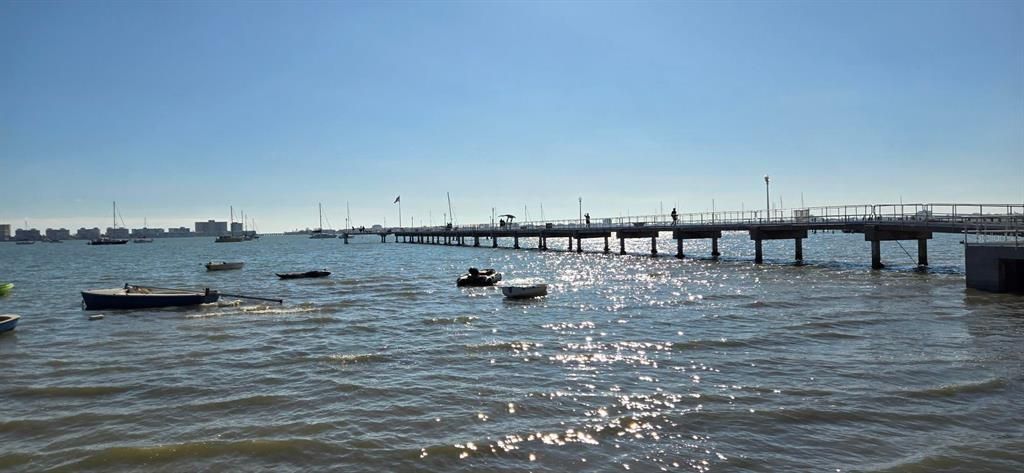 待售: $279,900 (2 贝兹, 2 浴室, 1250 平方英尺)