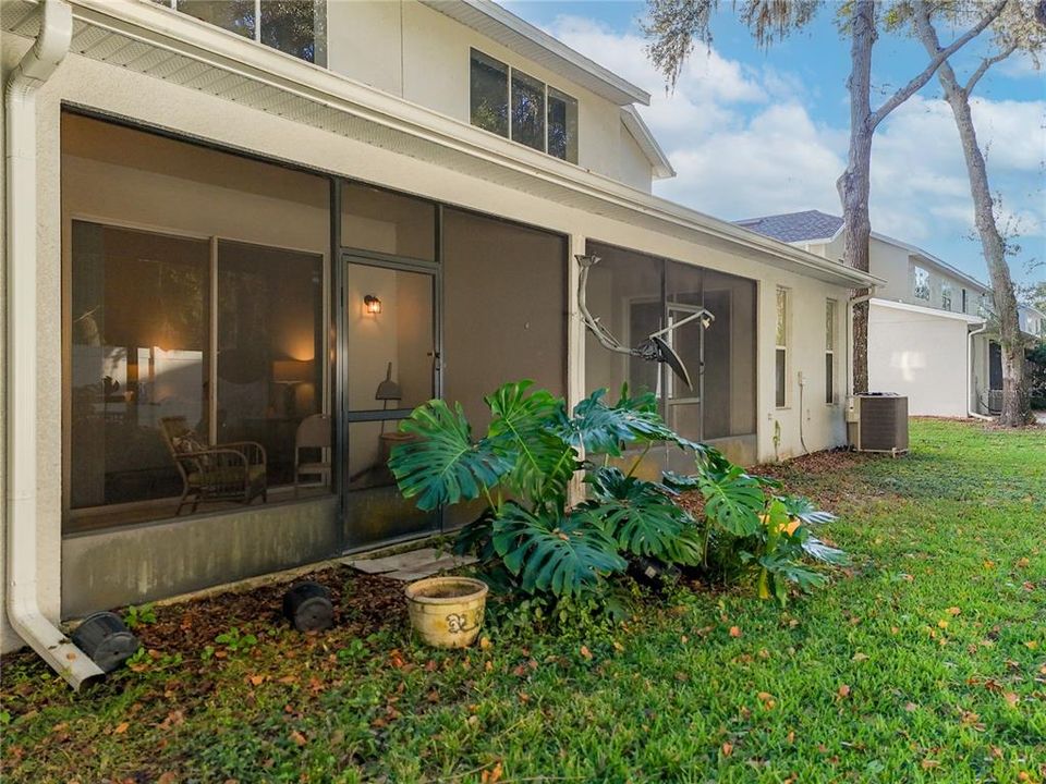 For Rent: $2,325 (3 beds, 3 baths, 1705 Square Feet)