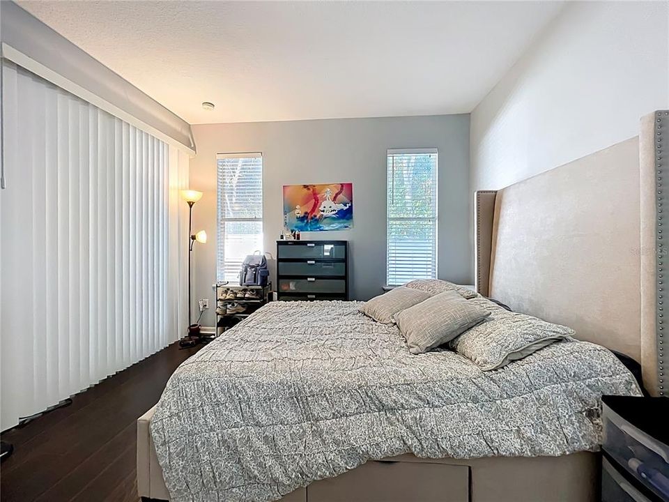 For Rent: $2,325 (3 beds, 3 baths, 1705 Square Feet)