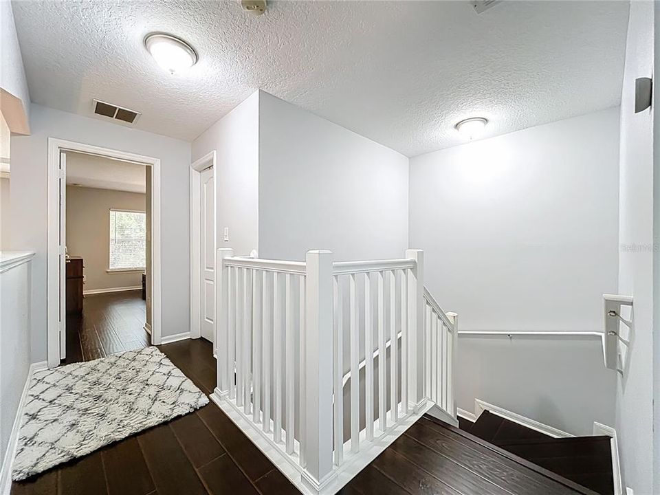 For Rent: $2,325 (3 beds, 3 baths, 1705 Square Feet)