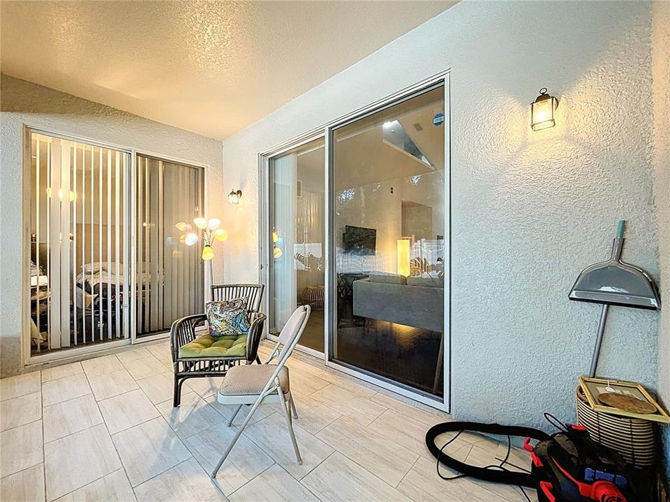 For Rent: $2,325 (3 beds, 3 baths, 1705 Square Feet)