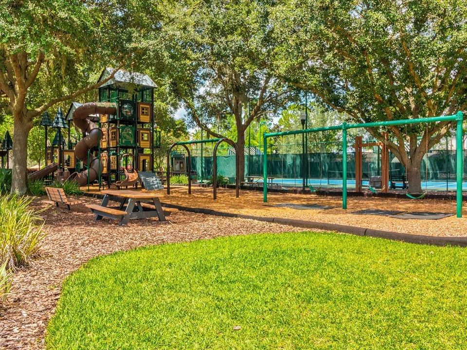 На продажу: $474,900 (4 спален, 2 ванн, 2388 Квадратных фут)