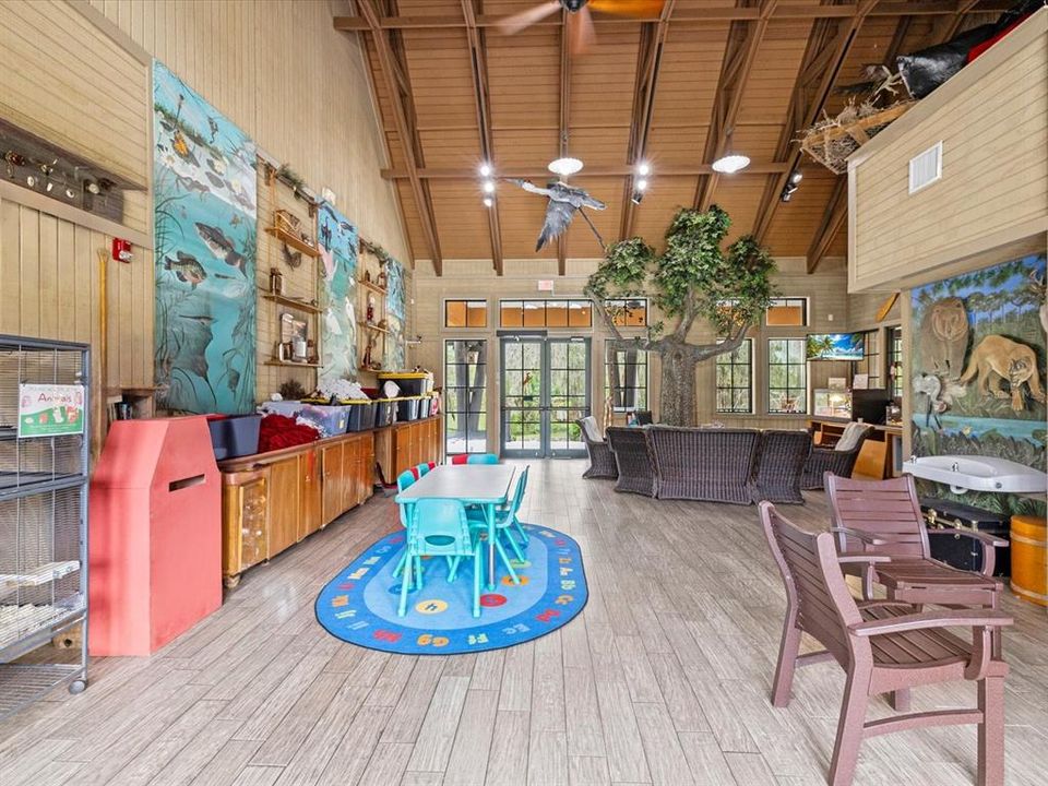 На продажу: $474,900 (4 спален, 2 ванн, 2388 Квадратных фут)