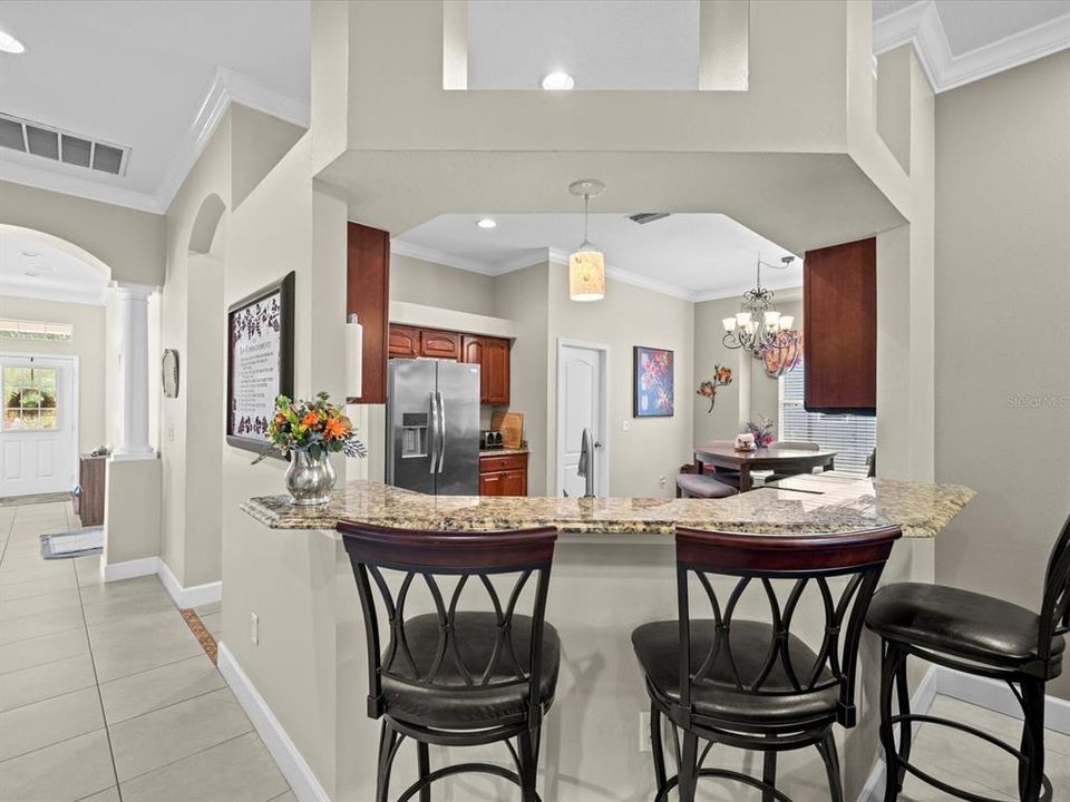 На продажу: $474,900 (4 спален, 2 ванн, 2388 Квадратных фут)