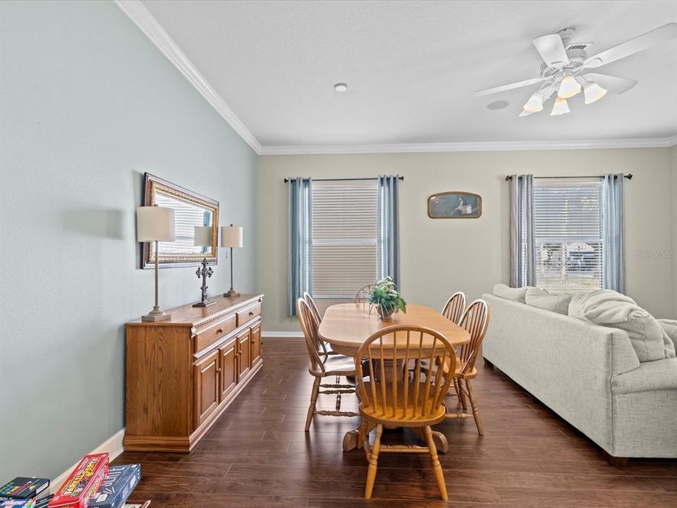 На продажу: $474,900 (4 спален, 2 ванн, 2388 Квадратных фут)