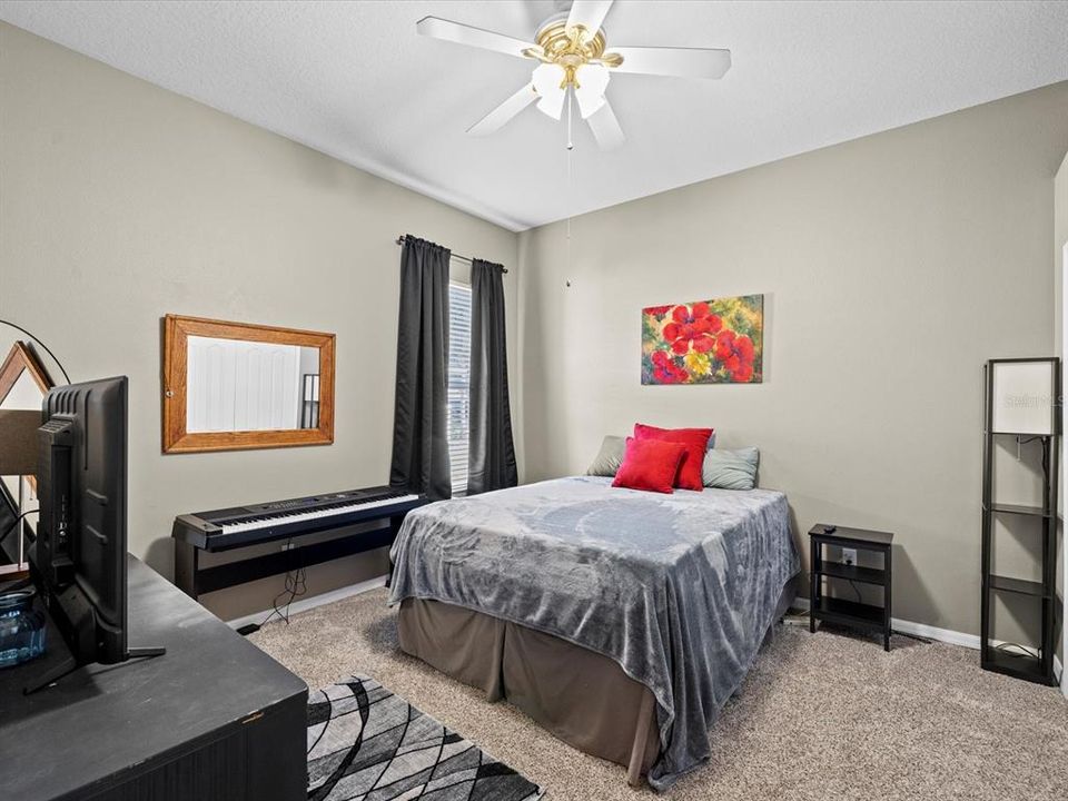 На продажу: $474,900 (4 спален, 2 ванн, 2388 Квадратных фут)