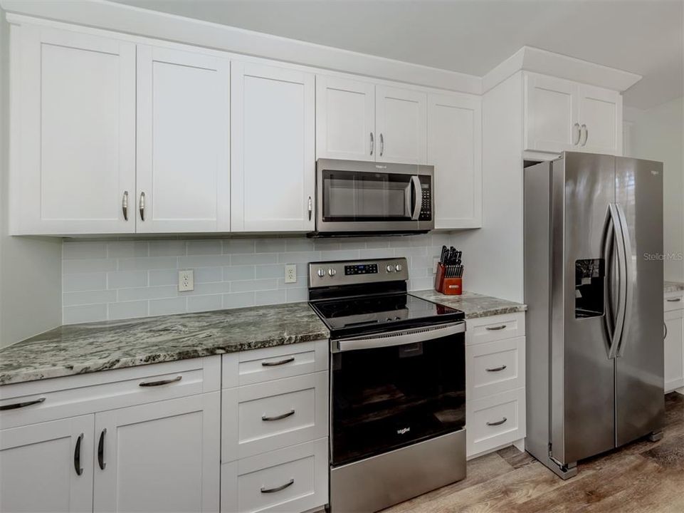 待售: $289,000 (2 贝兹, 2 浴室, 1195 平方英尺)