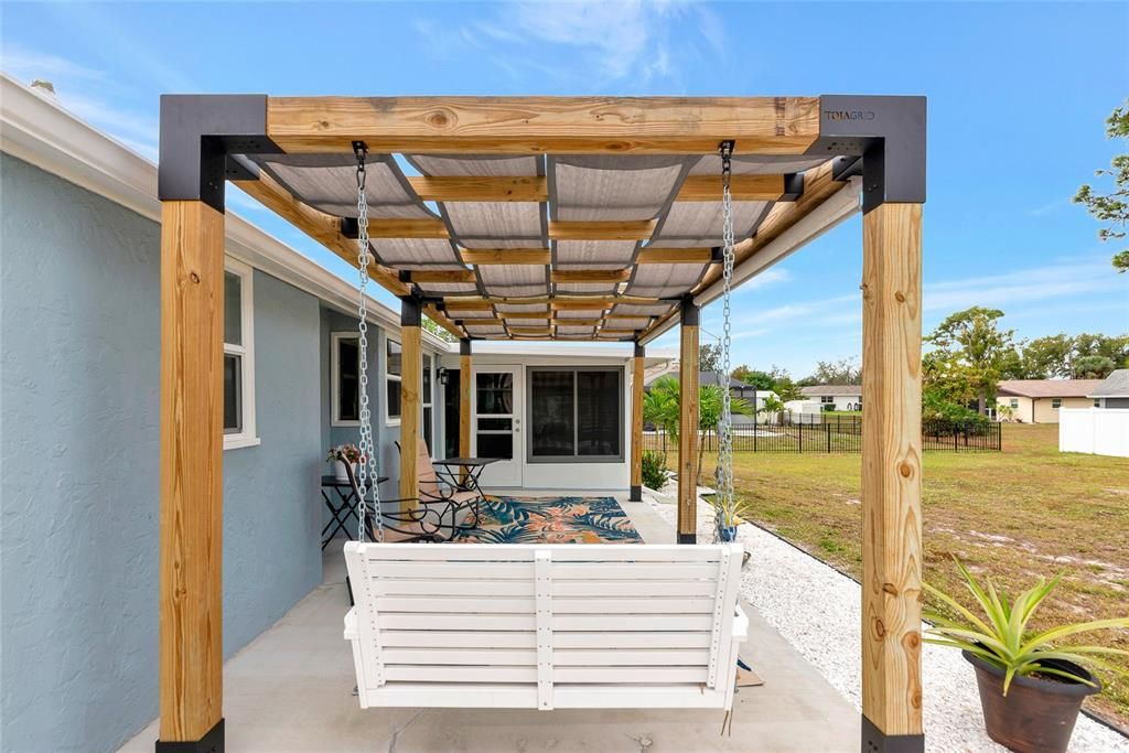 待售: $300,000 (3 贝兹, 2 浴室, 1094 平方英尺)