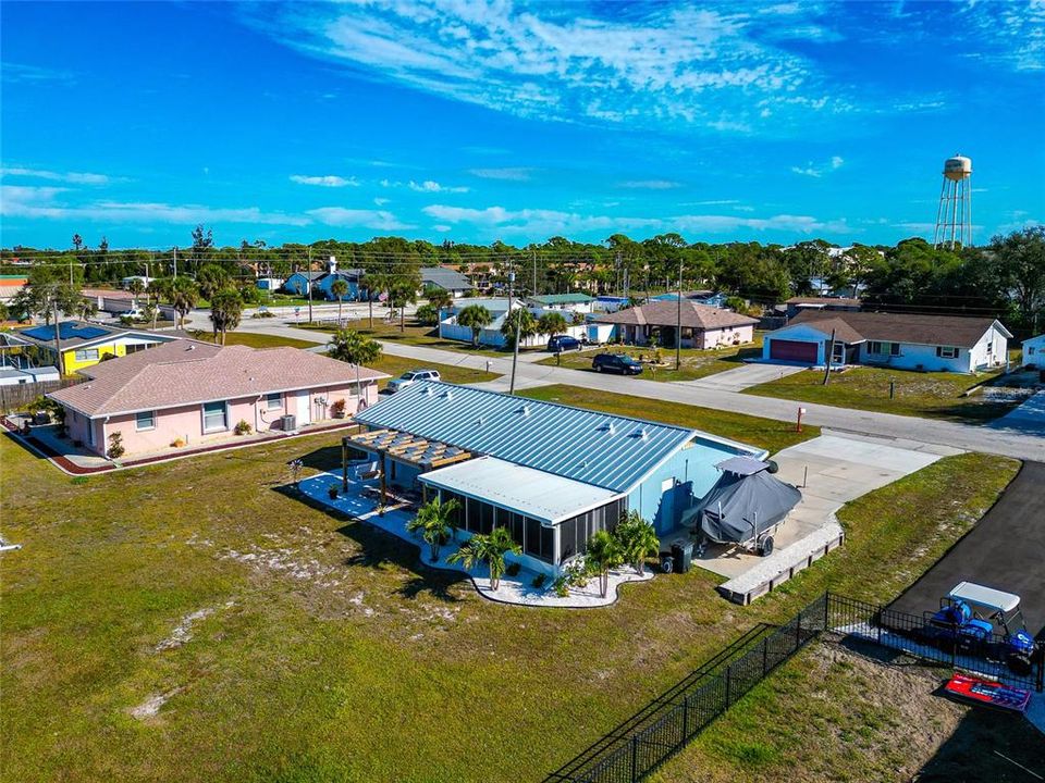 待售: $300,000 (3 贝兹, 2 浴室, 1094 平方英尺)