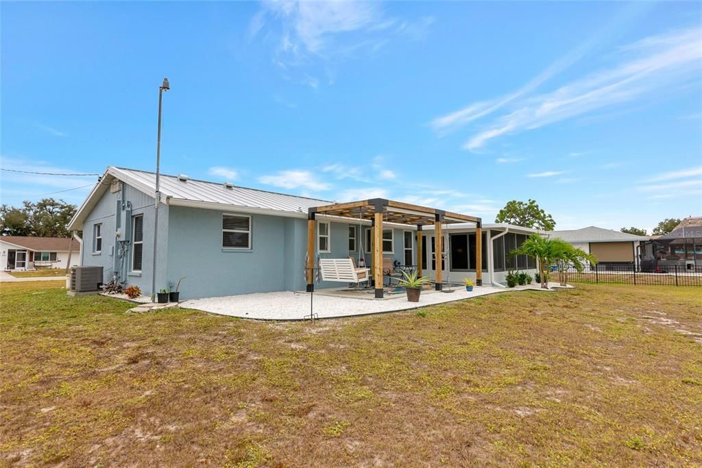 待售: $300,000 (3 贝兹, 2 浴室, 1094 平方英尺)