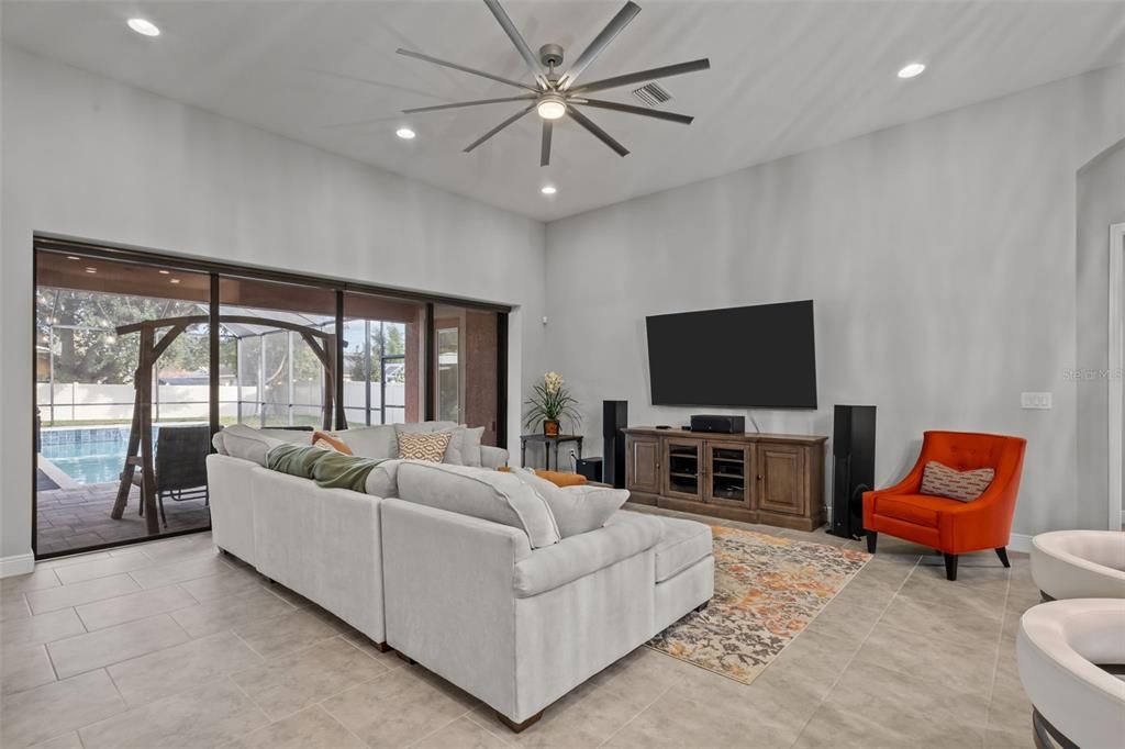 На продажу: $815,000 (4 спален, 3 ванн, 3179 Квадратных фут)