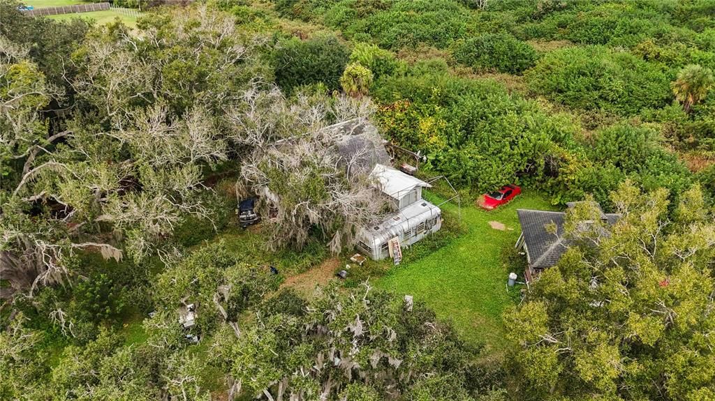 待售: $1,900,000 (5.20 acres)