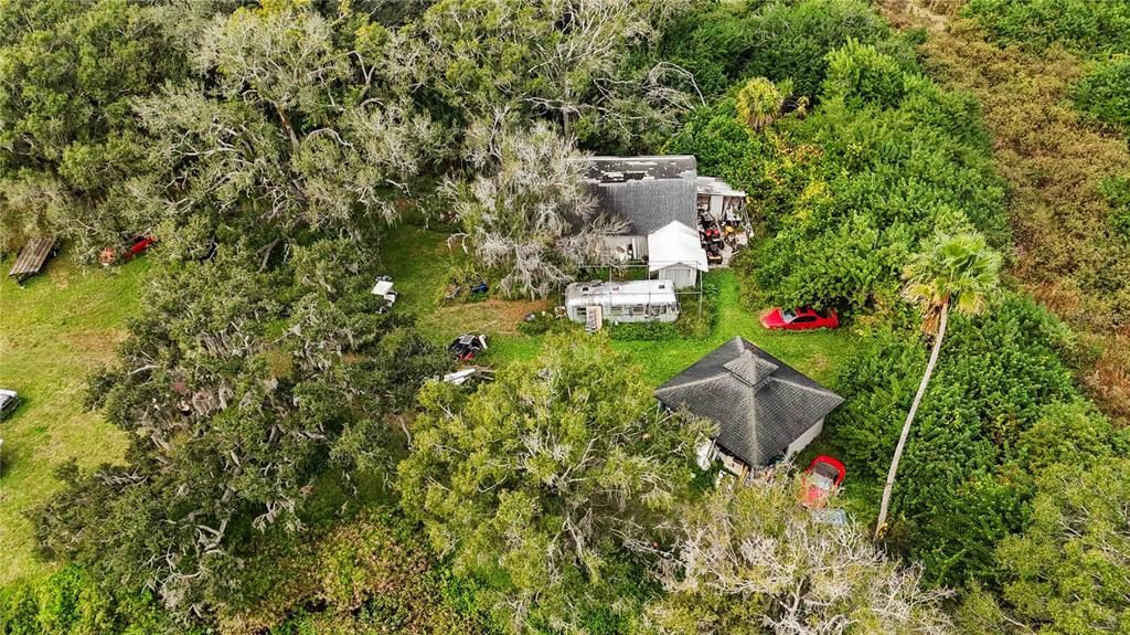 待售: $1,900,000 (5.20 acres)