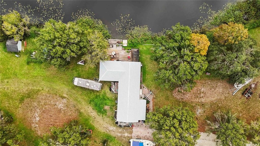 待售: $1,900,000 (5.20 acres)