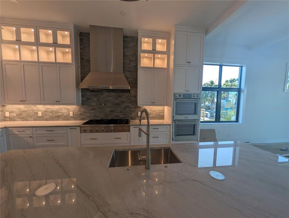 En Venta: $4,950,000 (4 camas, 5 baños, 4158 Pies cuadrados)