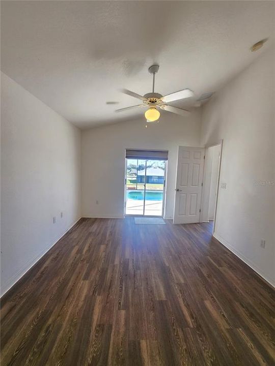 В аренду: $1,990 (4 спален, 3 ванн, 1412 Квадратных фут)