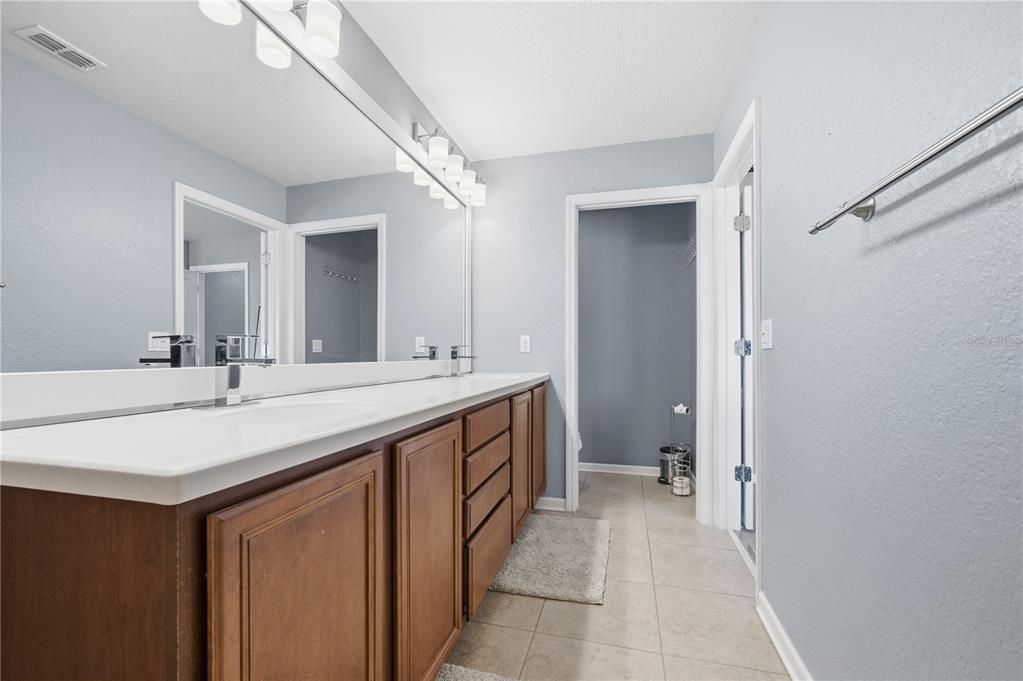 待售: $399,000 (3 贝兹, 2 浴室, 1680 平方英尺)