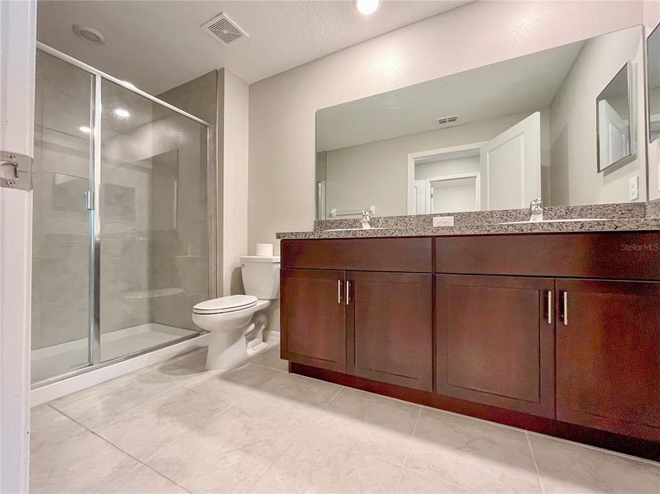 出租: $1,900 (3 贝兹, 2 浴室, 1670 平方英尺)