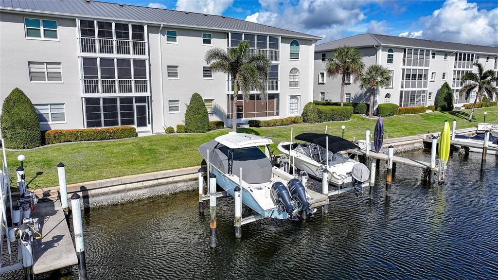 待售: $349,900 (2 贝兹, 2 浴室, 1405 平方英尺)