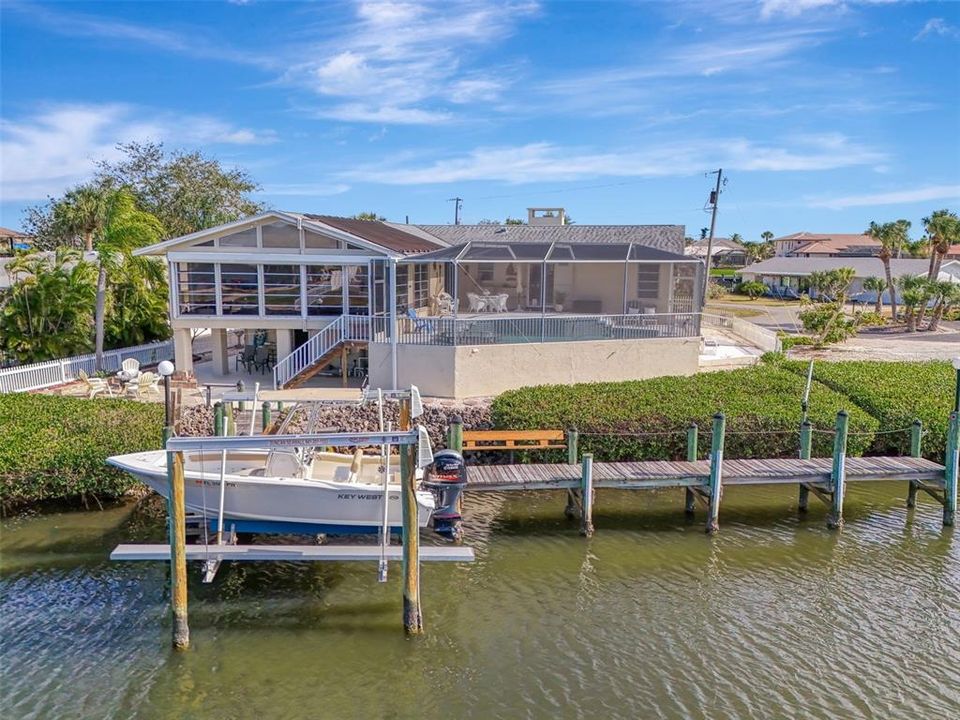 На продажу: $899,999 (3 спален, 3 ванн, 2306 Квадратных фут)