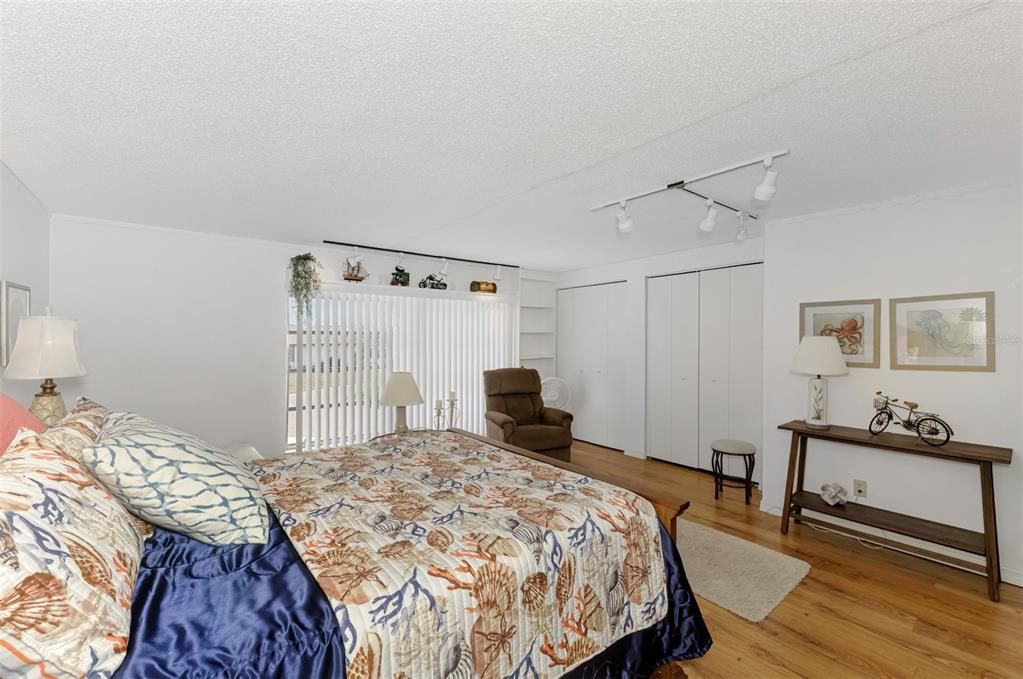 На продажу: $899,999 (3 спален, 3 ванн, 2306 Квадратных фут)