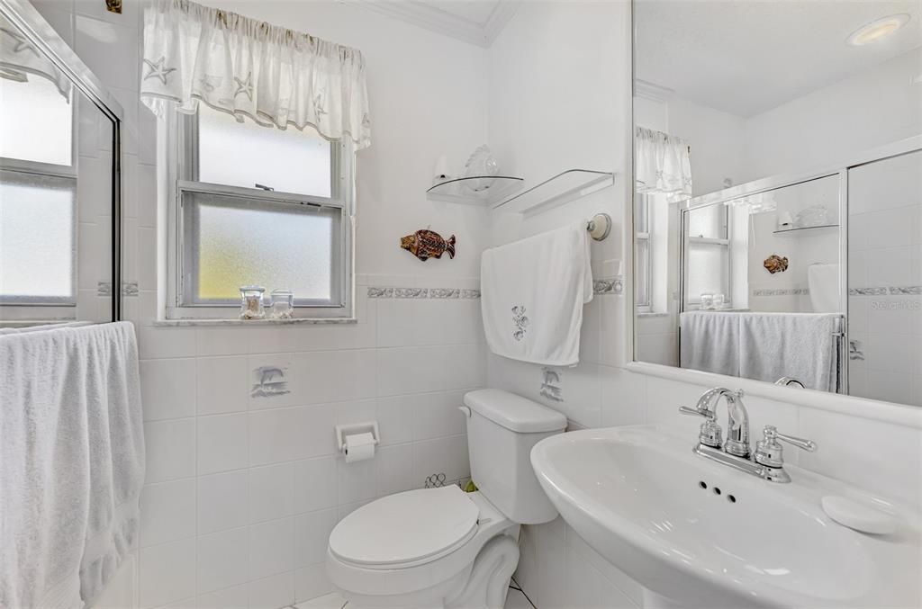 На продажу: $899,999 (3 спален, 3 ванн, 2306 Квадратных фут)