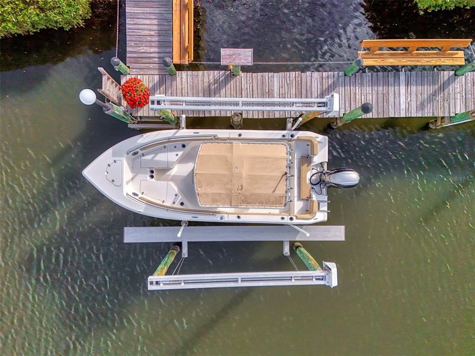 На продажу: $899,999 (3 спален, 3 ванн, 2306 Квадратных фут)