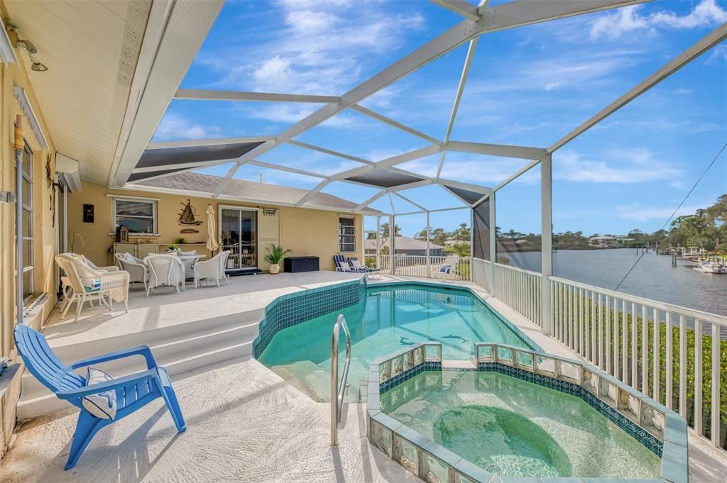 На продажу: $899,999 (3 спален, 3 ванн, 2306 Квадратных фут)