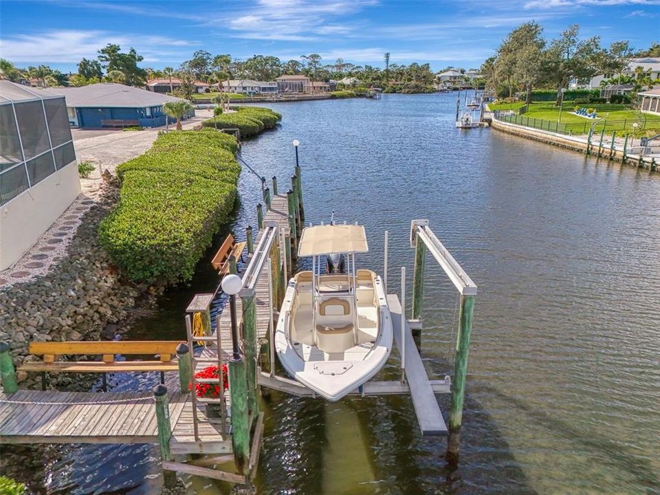 На продажу: $899,999 (3 спален, 3 ванн, 2306 Квадратных фут)