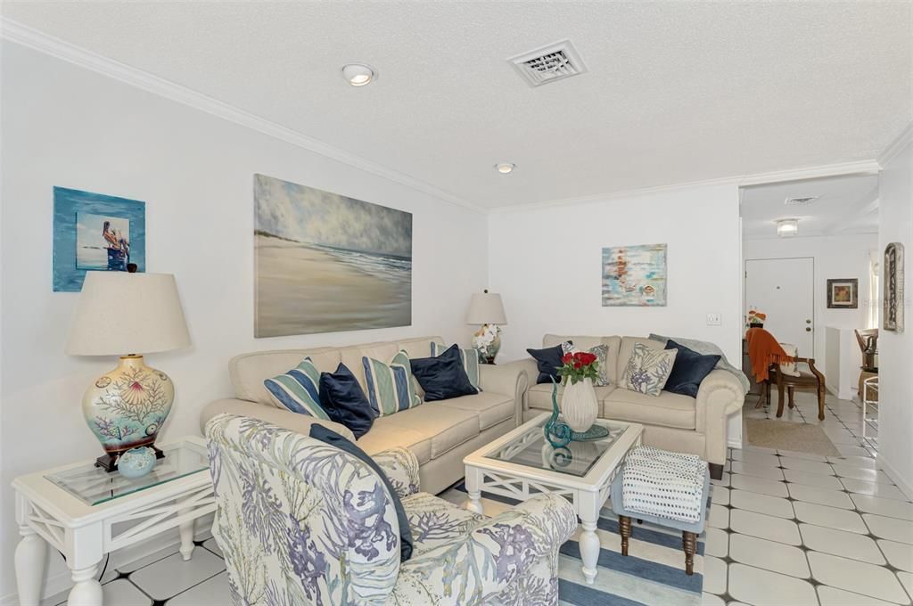 На продажу: $899,999 (3 спален, 3 ванн, 2306 Квадратных фут)