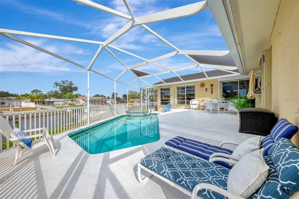 На продажу: $899,999 (3 спален, 3 ванн, 2306 Квадратных фут)