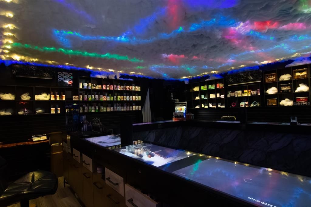 待售: $500,000 (0 贝兹, 0 浴室, 494 平方英尺)