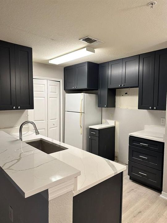 В аренду: $2,250 (3 спален, 2 ванн, 1318 Квадратных фут)