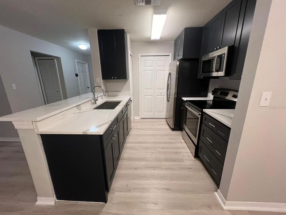 В аренду: $2,250 (3 спален, 2 ванн, 1318 Квадратных фут)