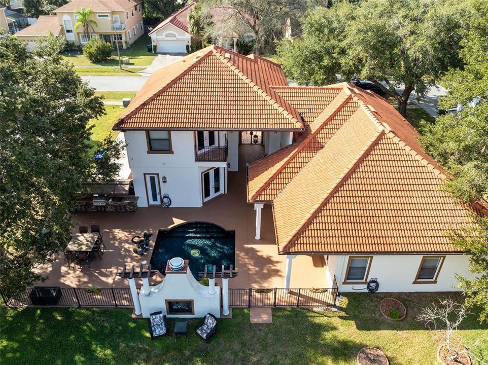 For Sale: $749,900 (6 beds, 4 baths, 3371 Square Feet)