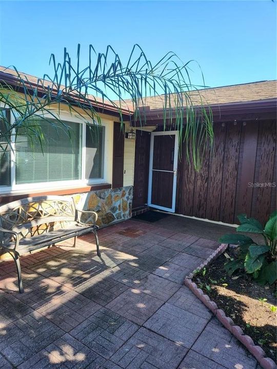 出租: $2,200 (3 贝兹, 2 浴室, 1450 平方英尺)