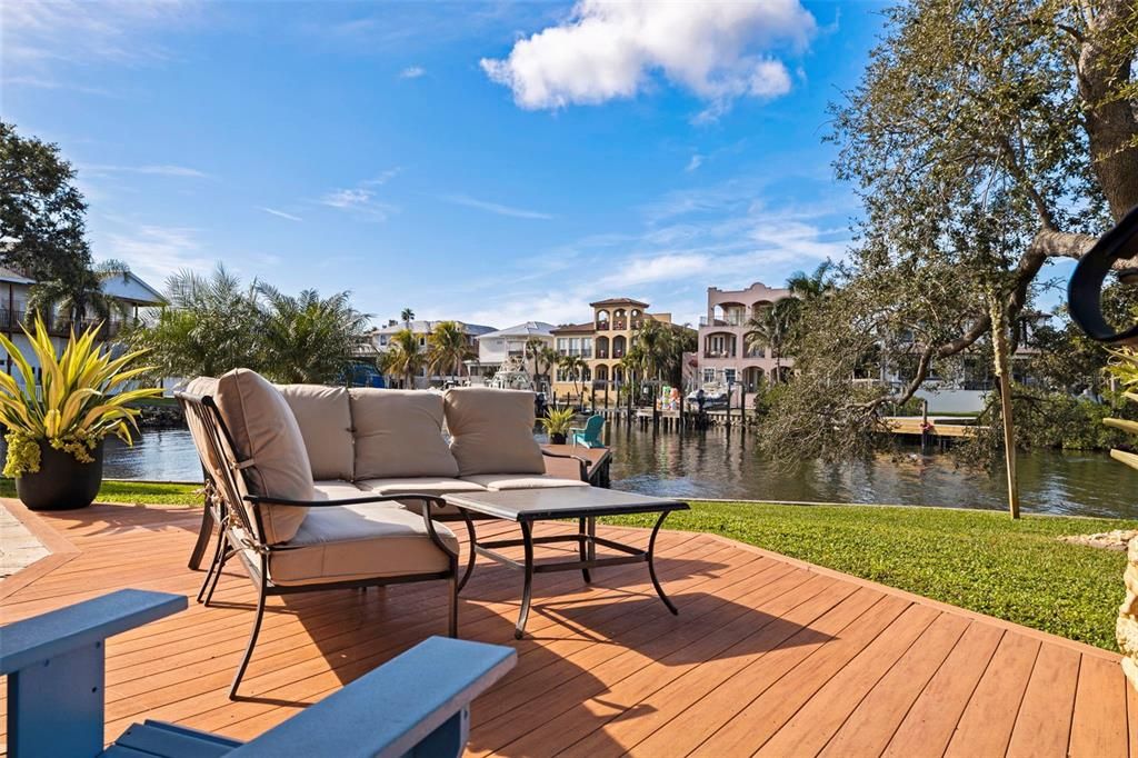 На продажу: $2,895,000 (4 спален, 3 ванн, 4456 Квадратных фут)